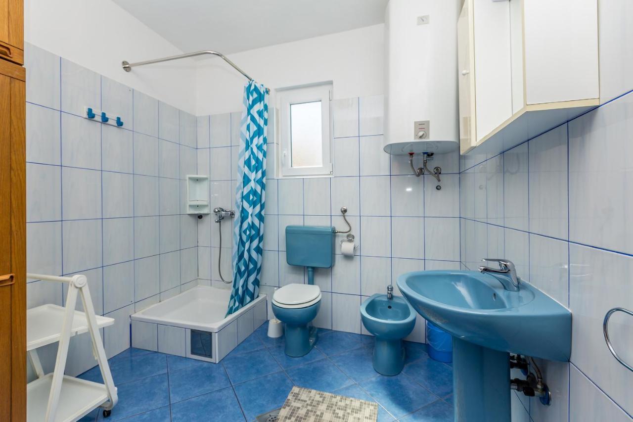 Private Accommodation Стара Башка Экстерьер фото