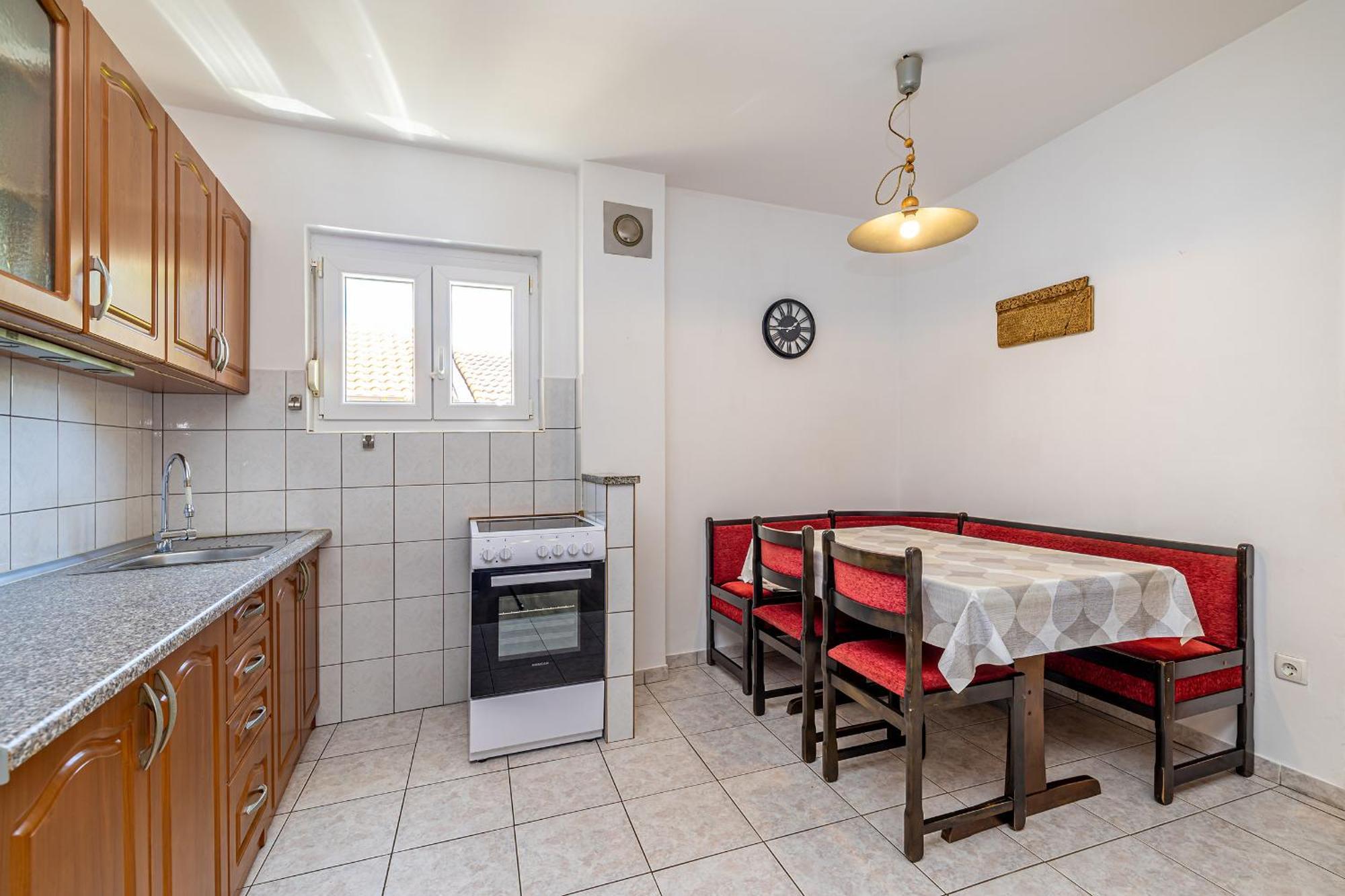 Private Accommodation Стара Башка Экстерьер фото